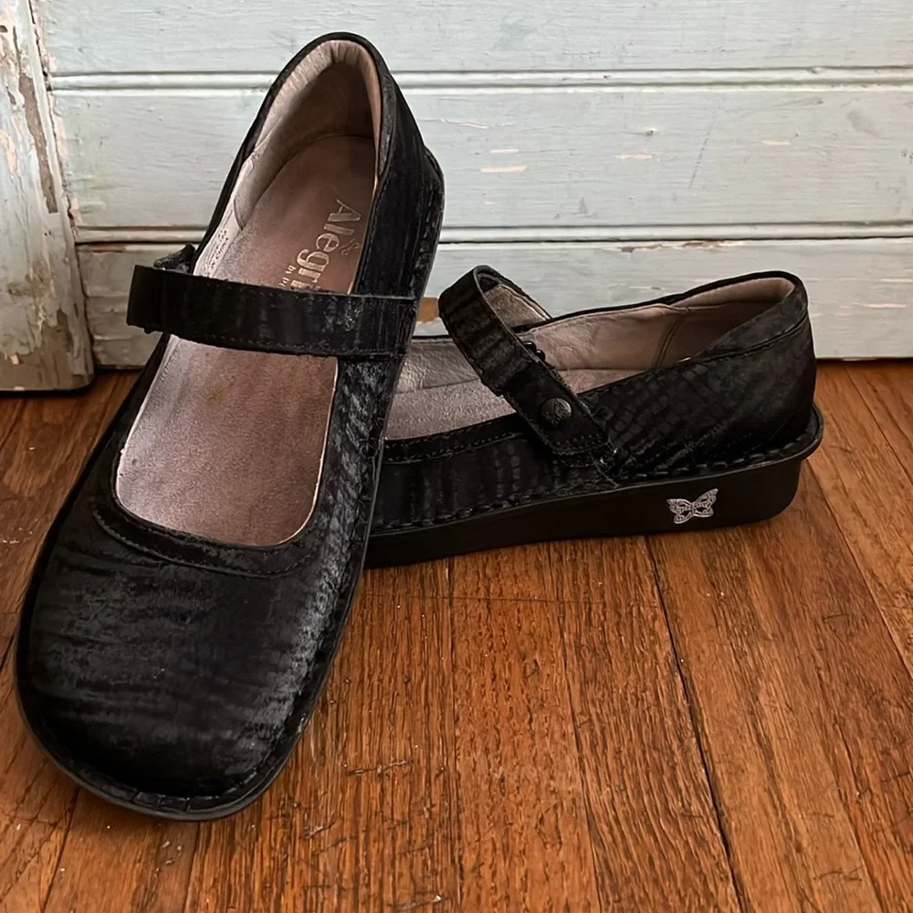 Women’s Alegria Leather/Suede Zebra Mary Jane Shoes - Picture 1 of 9